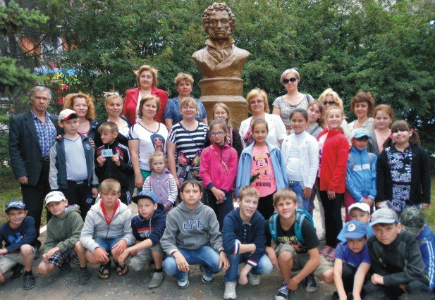 Участники праздника Пушкинский день России